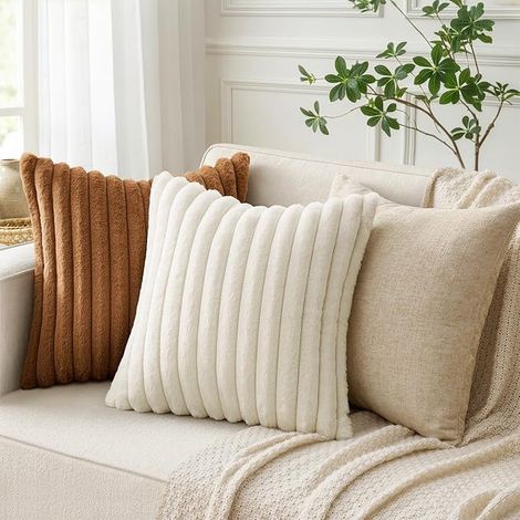 Lot de 2 housses de coussin 50 x 50 cm, moelleuses et rayées, en fourrure synthétique, salon, lit, canapé, blanc crème (1/3)
