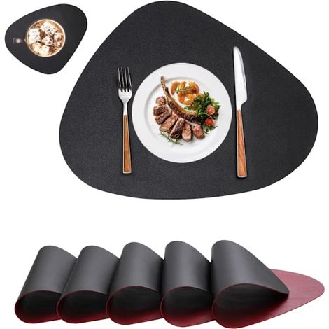 Ensemble de 6 sets de table ovales noirs et rouges, en cuir synthétique, double face. (1/5)