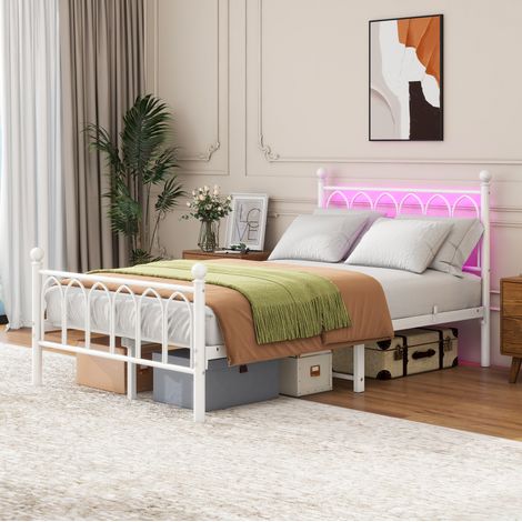 Metall-Bettrahmen 120x200 cm Weiß aus MDF und Metall mit LED, USB-Anschlüssen, Steckdose und Stauraum (1/5)