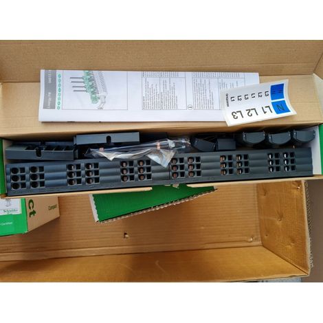 REPARTITEUR 3P 200A 24 Mod SCHNEIDER 04013