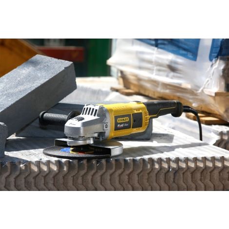 ZWEIHAND-WINKELSCHLEIFER 2200 W, 230 MM, KOFFER