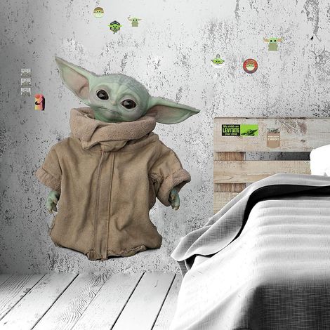 Sticker Géant repositionnable Disney Mandalorian Bébé Yoda alias Grogu debout 77 CM X 60 CM