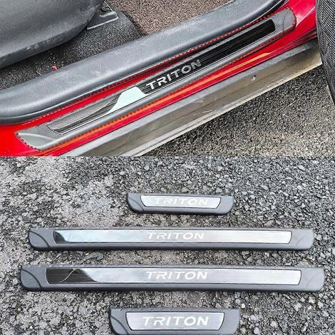 Accessoires pour voiture Mitsubishi Triton : protections de seuil de porte extérieures, plaques de protection, autocollants ( ) (1/5)