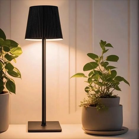 Lampe table LED 7MAGIC intensité variable, rechargeable sans fil, lumière chaude + station charge USB, étanche IP54, noire YYV (1/4)