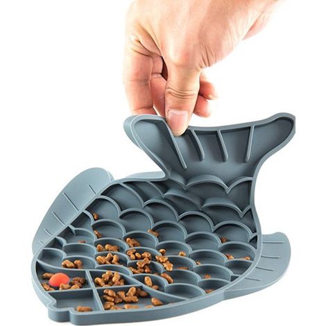 3 couleurs : Gris  Matière : Silicone  Gamelle anti-glouton pour chat  Gamelle en forme de poisson  Une alternative amusante.