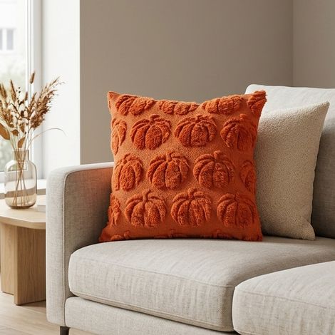 The Harvest Pumpkin Patch Cushion (1/2)