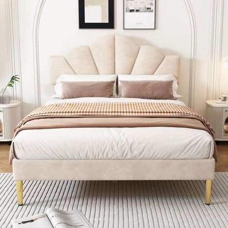 Lit double 140x190 cm en velours beige avec tête de lit coquillage réglable et pieds dorés élégants (1/5)