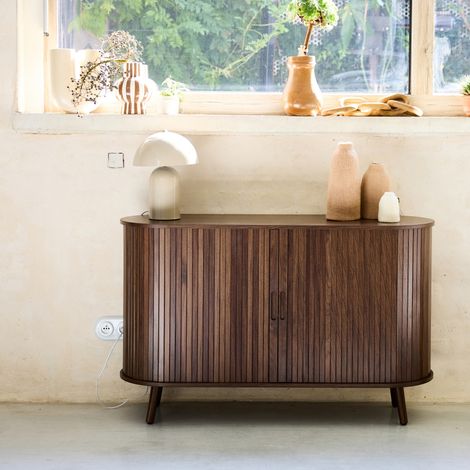 Sweeek – Buffet scandinave 2 portes coulissantes – 4 compartiments – Panneaux stratifiés effet bois rainuré – Dimensions L 120 x P 40 x H 75 cm