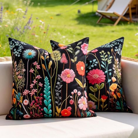 Lot De 2 Housses de Coussin D'Extérieur Noires 40 X 40 Cm, Plantes de Fleurs Sauvages Printanières Housses de Coussin Décoratives Carrées Douces Ferme pour La Maison, Le Canapé, Le Jardin (1/5)