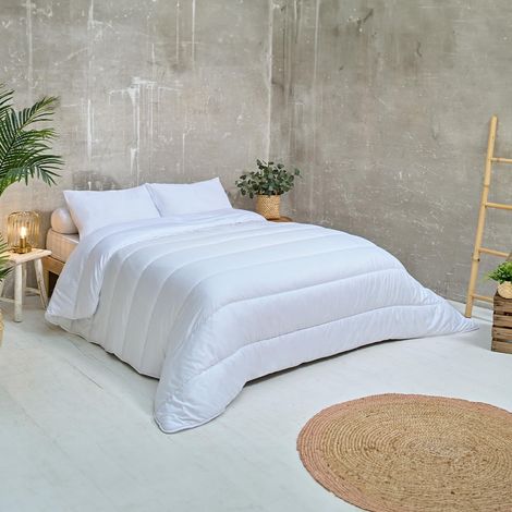 Bleu Calin Couette Très chaude Hiver 450 g/m², pour Lit 2 personnes, Enveloppe Douce Microfibre, 220x240 cm (1/5)