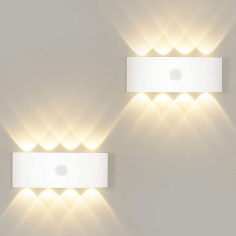 Applique murale LED 8W avec détecteur de mouvement Éclairage blanc chaud 3000K IP65 pour extérieur Installation facile (1/5)