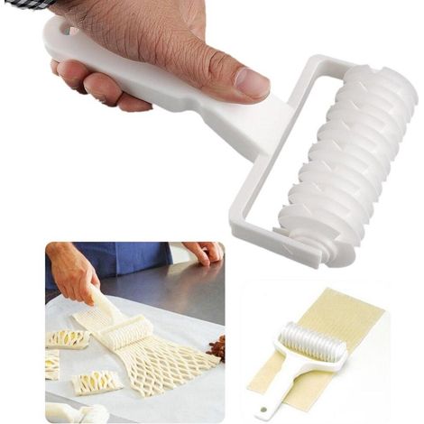 Rouleau de découpe, un outil pour réaliser des treillis dans la pâte.