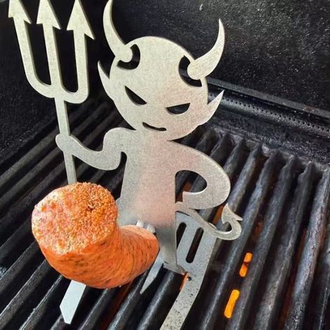 Barbecue portable élégant et au design unique en forme de silhouette humaine – un design créatif et humoristique.