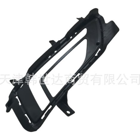 The 86525D3530 front fog light bezel is suitable for 2019-2021 Hyundai Tucson models. (1/4)