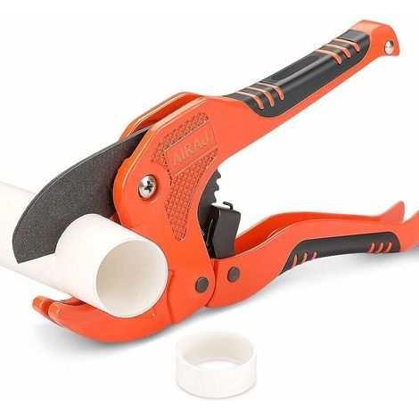 Coupe-tubes à roue pour couper les tuyaux et conduits en plastique PVC et PPR d'un diamètre extérieur de 42 mm. (1/3)