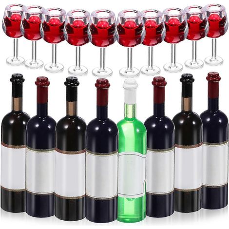 Mini ensemble de verres à vin rouge foncé, comprenant des bouteilles décoratives, en plastique, 10 verres et 8 bouteilles. (1/2)