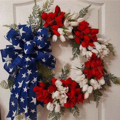Guirlande Patriotique - Couronne de Porte 45 cm - Fleurs en Soie Rouge Bleu Blanc - Pour Extérieur et Intérieur - 1 Pièce (1/5)