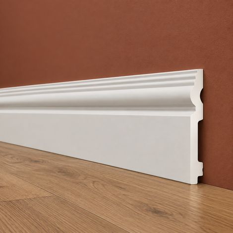 pacco da 112ML di Battiscopa RESISTO in polimeri extracompatti mod. SFORZESCO Bianco mis. 140x15mm