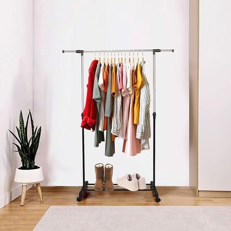 – Portant à vêtements mobile télescopique en acier – Hauteur ajustable 90-158 cm – Largeur réglable 77 cm – 4 roulettes avec frein