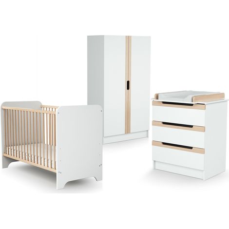 Les Tendances – Chambre bébé complète – Lit, commode à langer et armoire en hêtre verni – Normes EN-716-1 et EN 12221:2008 – Plan à langer amovible inclus