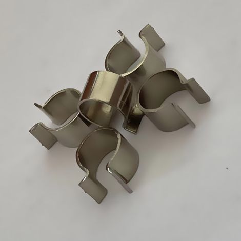 Lot de 20 clips de fixation en métal galvanisé, diamètre 6 mmSa haute qualité en fait le choix idéal pour les familles. (1/5)