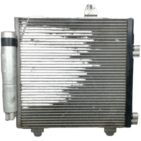 [PRODUIT D'OCCASION] Condenseur Climatisation TOYOTA Aygo 5p ♻️ Ref Oe. 884500h020 - Garantie à vie (1/4)