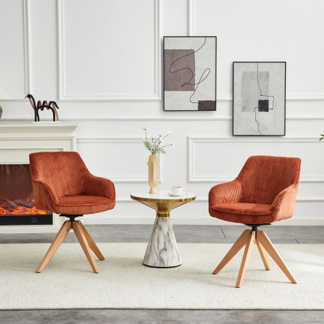 Ensemble de 2 fauteuils pivotants rétro luxueux, de style vintage léger. Assise en velours rouge orangé à rayures verticales, pieds en bois massif, rotation à 360°.