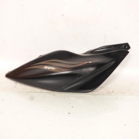 [PRODUIT D'OCCASION] Coque arrière droite origine pour Scooter Yamaha 50 Aerox (1/2)