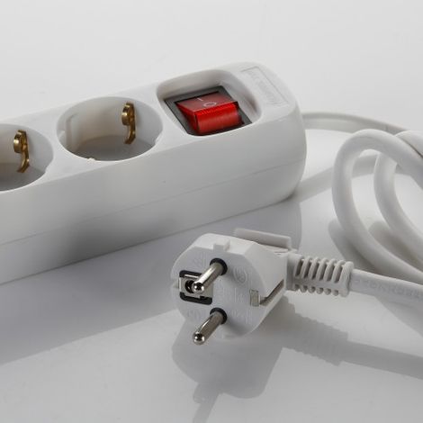BASE MÚLTIPLE CON INTERRUPTOR 3 ENCHUFES CON CABLE 3X1,5 1,4 METROS ALYCO (1/5)