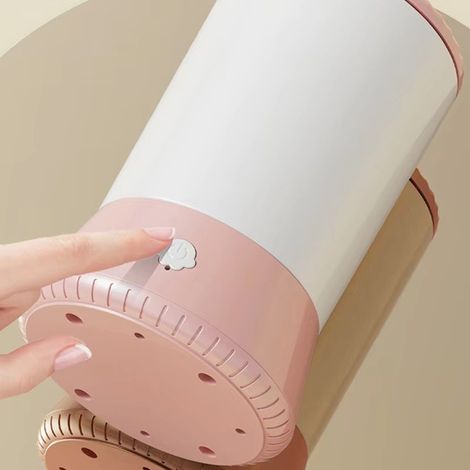 1 pièce. Couleur : rose. Matériaux : ABS et silicone. Gobelet pour laver les pattes des animaux, outil de nettoyage et de toilettage. Vente en ligne internationale.