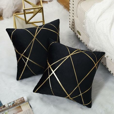 Housse de Coussin 45×45cm Velours Coussin Noir Décoratifs Housses d'oreiller Lignes Dorées Géométrie Coussin Salon Chambre Banc Taie Coussin canapé Lot de 4 (1/4)
