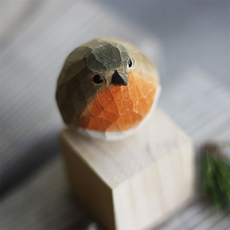 Ornements d'oiseaux en bois sculpté, tilleul peint, décorations artisanales pour l'intérieur et l'extérieur, cadeaux de Noël (1/5)
