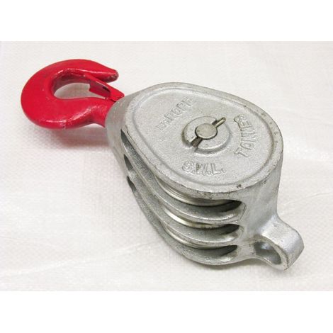 1.5 Ton 5" Red Head GMI Treble Sheave Block With Swivel Hook Galvanised - 18MM Wire Rope Safety Lift (1/2)