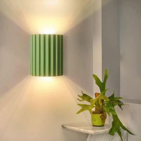 Applique murale LED moderne à éclairage bidirectionnel (haut et bas) – Luminaire en résine adapté aux salons, couloirs, chambres, entrées et cages d'escalier – Vert – Source lumineuse non incluse (1/5)