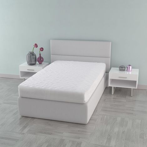 Coprimaterasso SAFE imbottito e impermeabile, Piazza e mezza 120x195 cm (1/4)