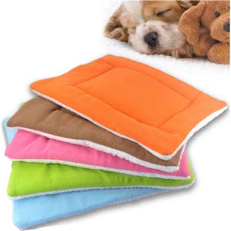 Niedliche, bequeme und weiche Hunde-Plüschbettmatte (45 x 35 cm) in zufälliger Farbe, weiches Hundebettkissen für Haustiere, Winterbedarf (1/5)