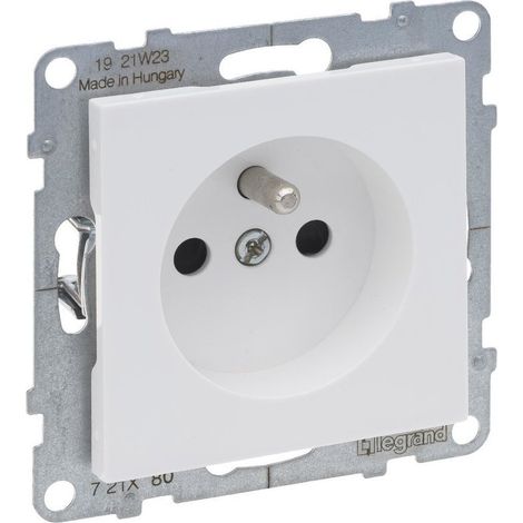 prise legrand suno 2p+z 16 A 250 V