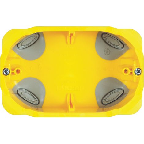 Bticino – Boîte d'encastrement pour cloisons sèches 3 modules – Dimensions 110x71x52mm – Pour plaques de plâtre, bois et métal – Vendu à l'unité