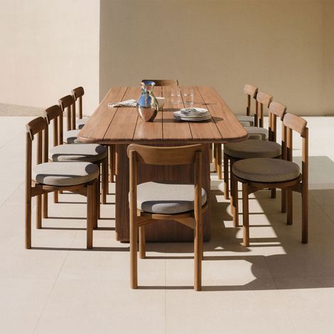Set de mesa rectangular 265x120 cm en madera de acacia Siena y 10 sillas de jardín en madera de acacia Nualis SKLUM (1/5)