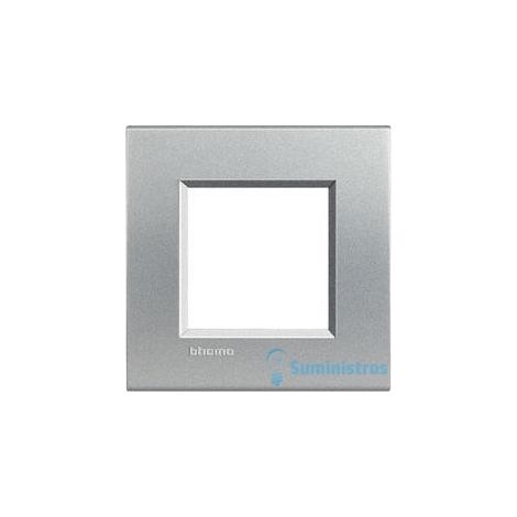 Placa cuadrada de 2 módulos Livinglight BTILNA4802TE