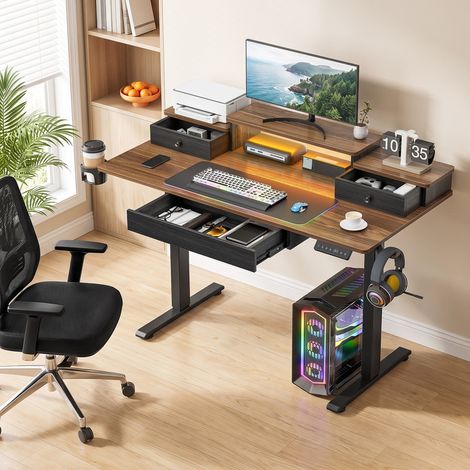 Bureau d'ordinateur - Bureau réglable - FLASIDU - table de jeu - 3 tiroirs - Lumière LED réglable - 4 niveaux de réglage électrique de la hauteur - Support de gestion des câbles - 120×60×118cm, Marron (1/5)