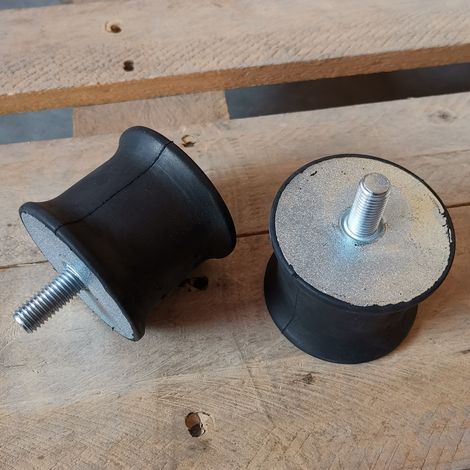 The Wick BPU2540 rubber vibration damping seat for vibrating plates is suitable for the vibration damping mounts of the Wick BPU series vibrating plates. (1/4)