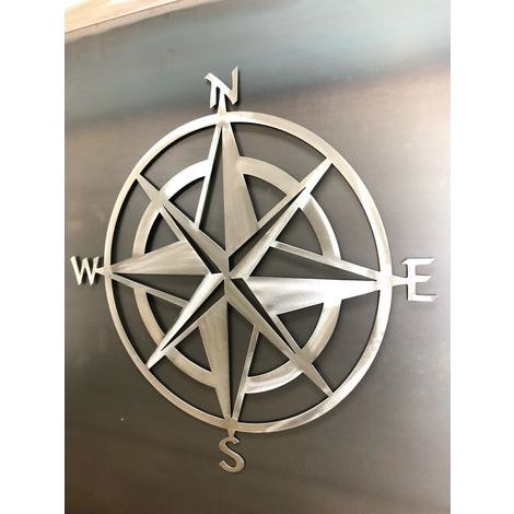 Brújula decorativa de metal de 28 cm, decoración de pared para salón, dormitorio, oficina, porche, jardín, terraza, decoración mural con temática de playa (gris dorado) (1/5)