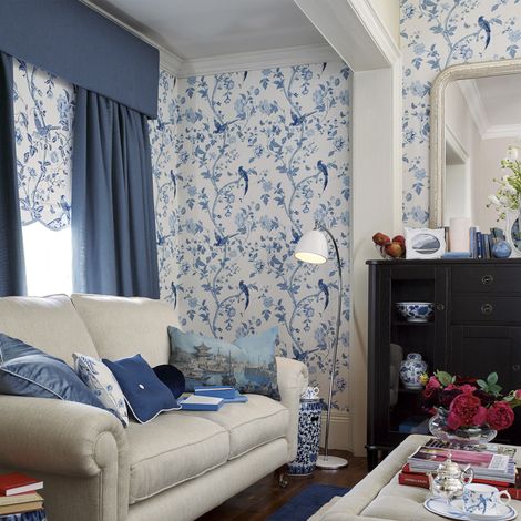 Papier peint intissé à motif Summer Palace – 1005 x 52cm – Raccord droit 64cm – Résistant à la lumière – Entretien facile – Laura Ashley