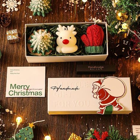 Lot de 3 bougies de Noël en forme de sapin, de cerf et de gant, bougies en cire artisanales dans une boîte cadeau, idéales pour les fêtes de Noël, la décoration de table et les occasions festives. (1/5)