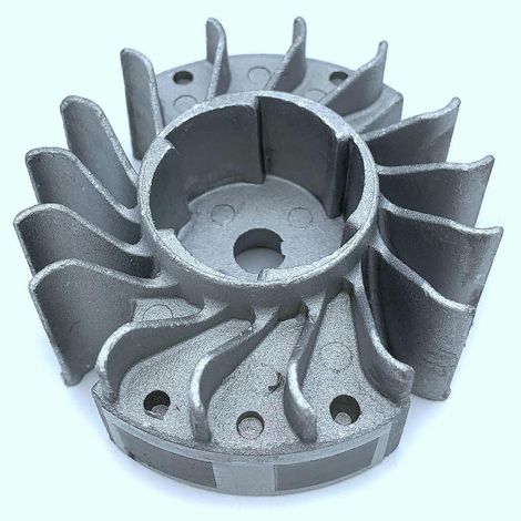 Volant moteur compatible avec les tronçonneuses 021, 023, 025, MS210 et MS250. (1/5)
