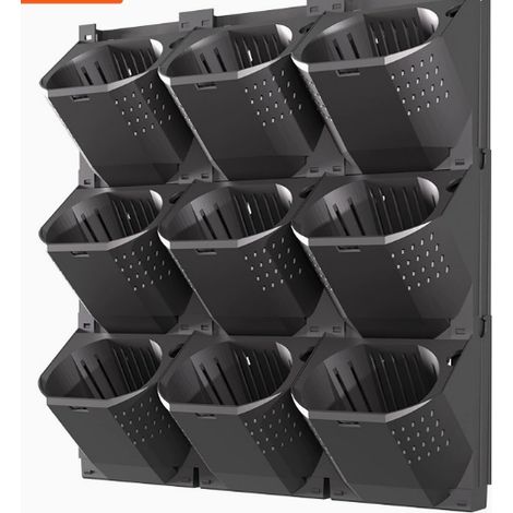 Vaso impilabile con fori di drenaggio per un efficiente deflusso dell'acqua, ideale per balconi, giardini, terrazze e spazi verdi comuni.