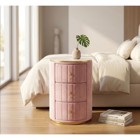 Table de chevet à 3 tiroirs, ronde, revêtue de velours, avec plateau en marbre et quincaillerie dorée, meuble de rangement moderne pour chambre ou salon, coloris rose.