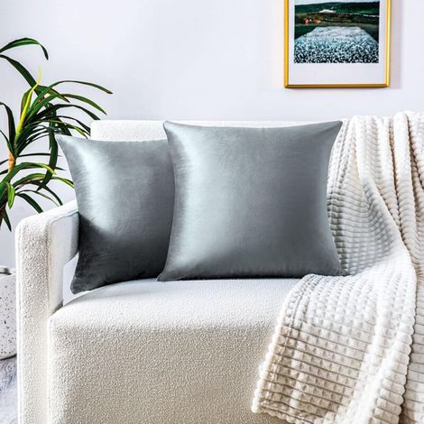Lot de 2 Housse de Coussin Velours 45x45 cm, Taie d'oreiller Rectangulaire Doux et Moderne pour Salon Scandinave Canapé Gris fonc (1/4)