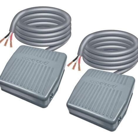 2 pièces Commutateur de Pied, Momentané Commutateur de Pédale AC 250V 5A SPDT NO NC, Interrupteur a Pedale, Contrôleur Pied de Puissance Antiderapant avec 2m Câble (1/5)
